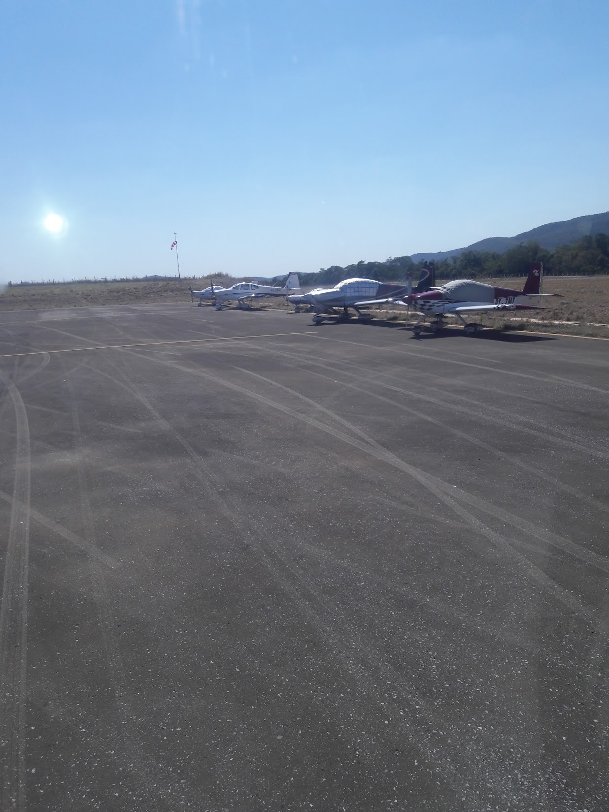 Aeroporto de Pirenópolis Walter Jayme - SNMH - foto 2